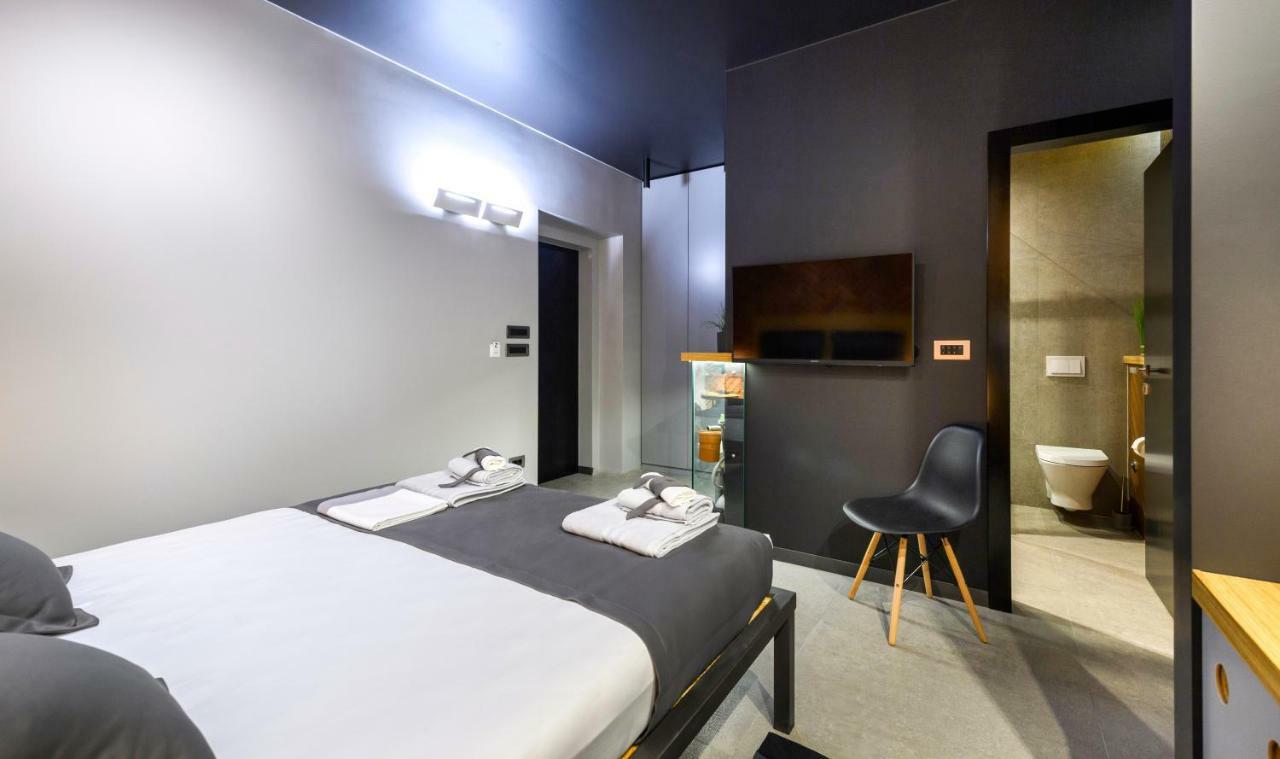 Split Industrial Design Rooms Exterior foto